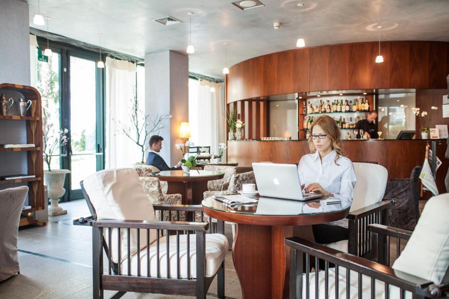 Cosmo Hotel Torri Vimercate Εξωτερικό φωτογραφία